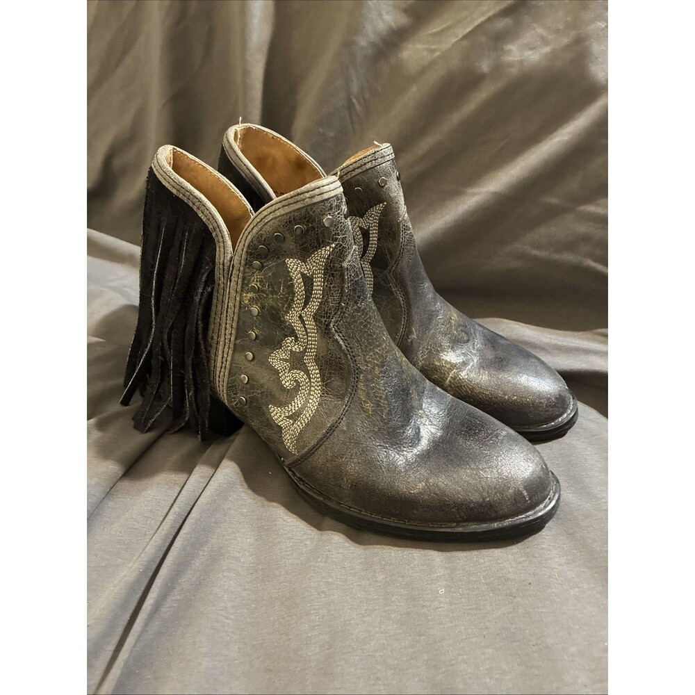 WOMENS STERLING RIVER GRAY FRINGE  SHORT BOOTS SIZE 11 M Moto Boho Festival